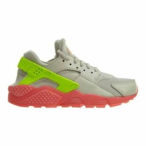 Like new Womens Nike Huarache